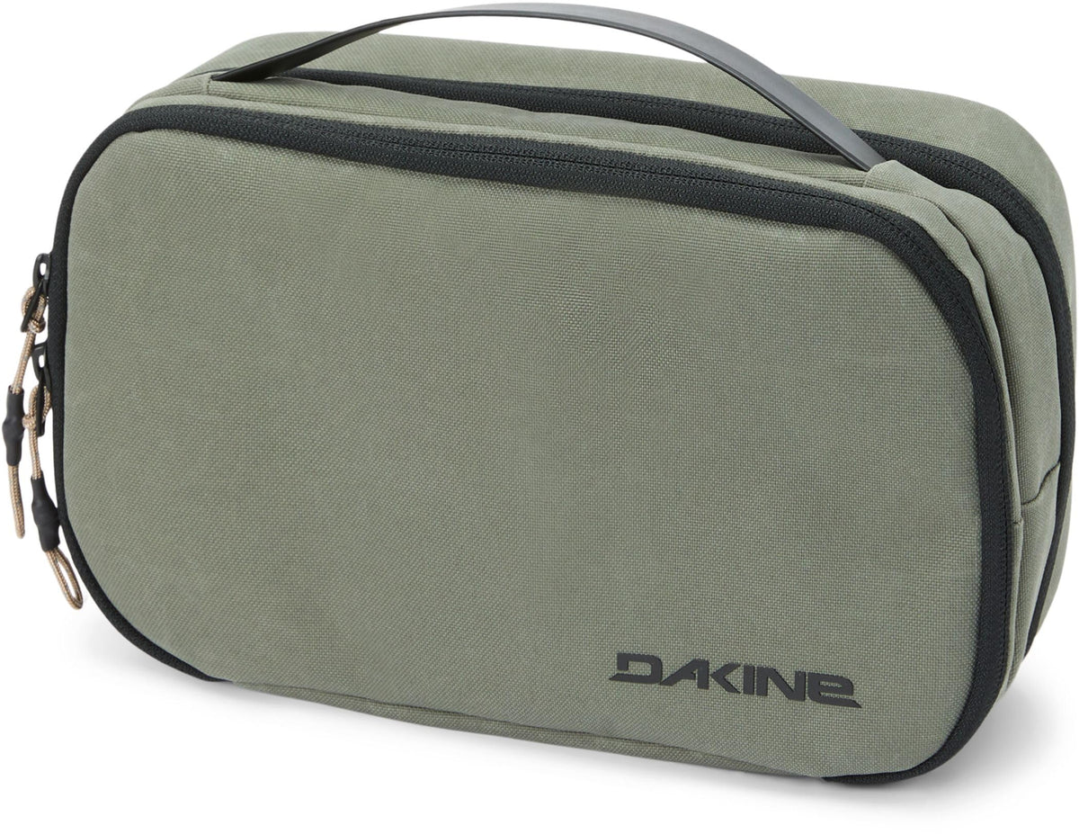 Dakine Toiletry Bag, Travel Dopp Kit Organizer, Medium, Black