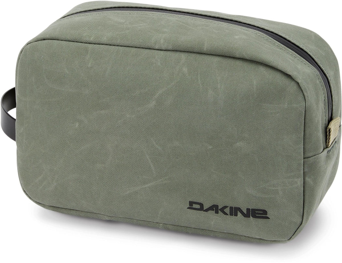 Dakine Toiletry Bag, Travel Dopp Kit Organizer, Medium, Black